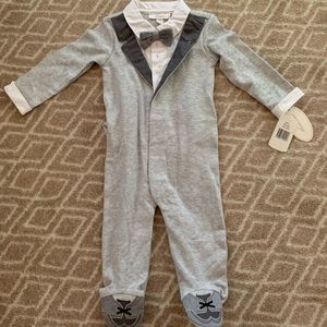 Miniclasix NWT boy onesie outfit